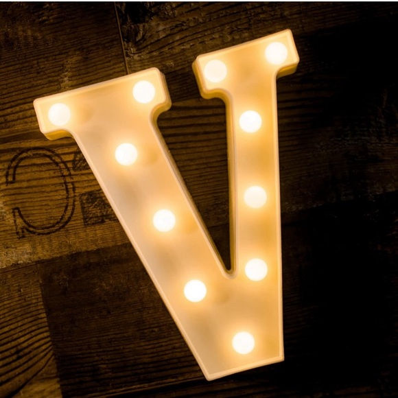 LED Letter Lights Sign Light Up Letters Sign Night Light Wedding/Birthday (V) - Picture 1 of 4